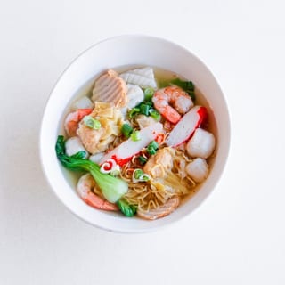 Seafood Wonton Mein Noodle Soup