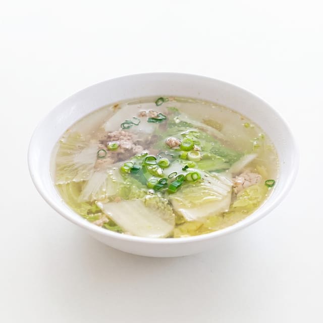 White Cabbage Chopped Chicken Soup - แกงจืด ผักกาดขาว ไก่สับ.