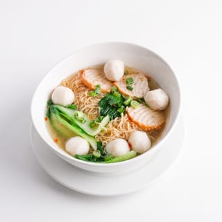 Fish Ball Noodle Soup- ก๋วยเตี๋ยวน้ำ ลูกชิ้นปลา